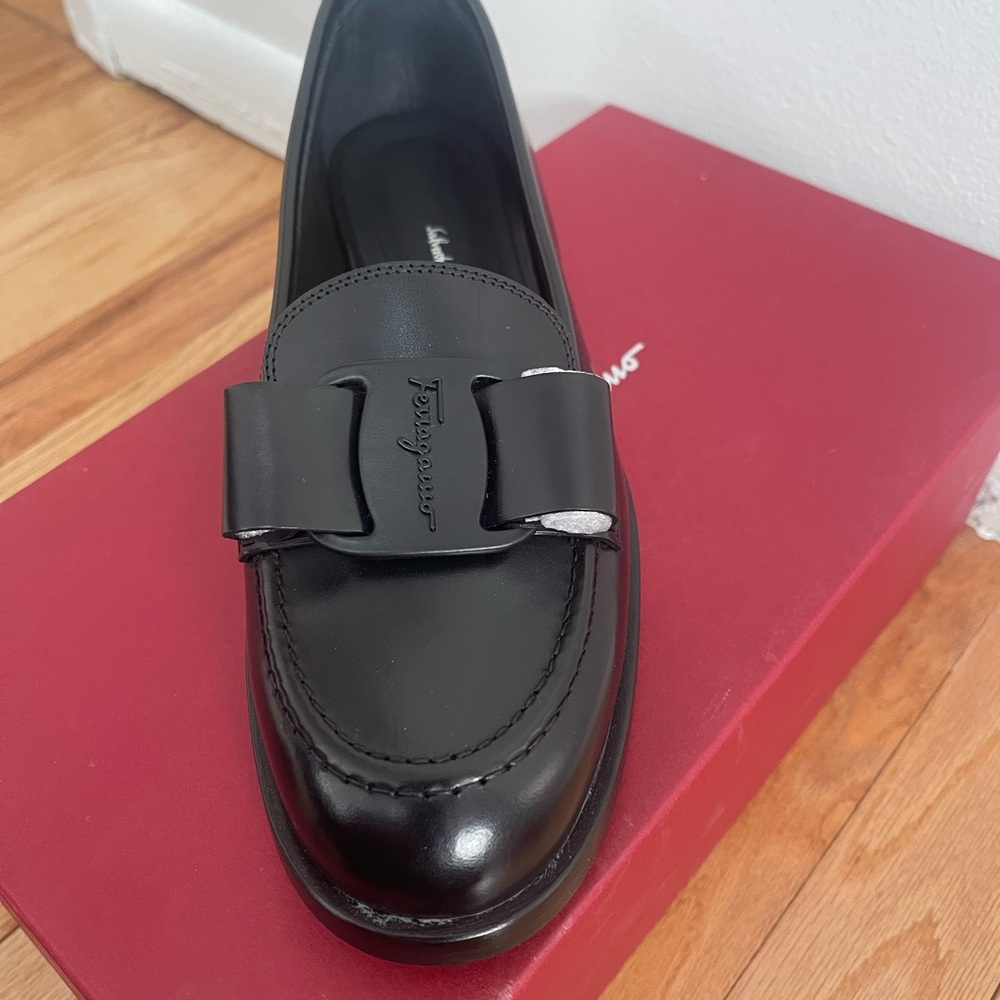 Salvatore Ferragamo Black Leather Loafers with Bow Accent